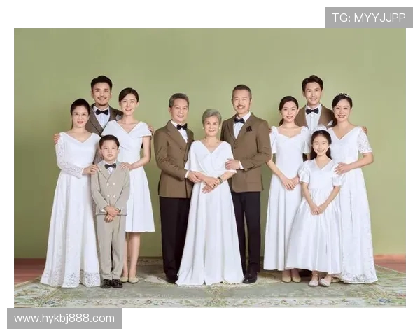 邹阳喜得千金升级奶爸，水均益澄清离婚传闻：家庭温情背后的真相